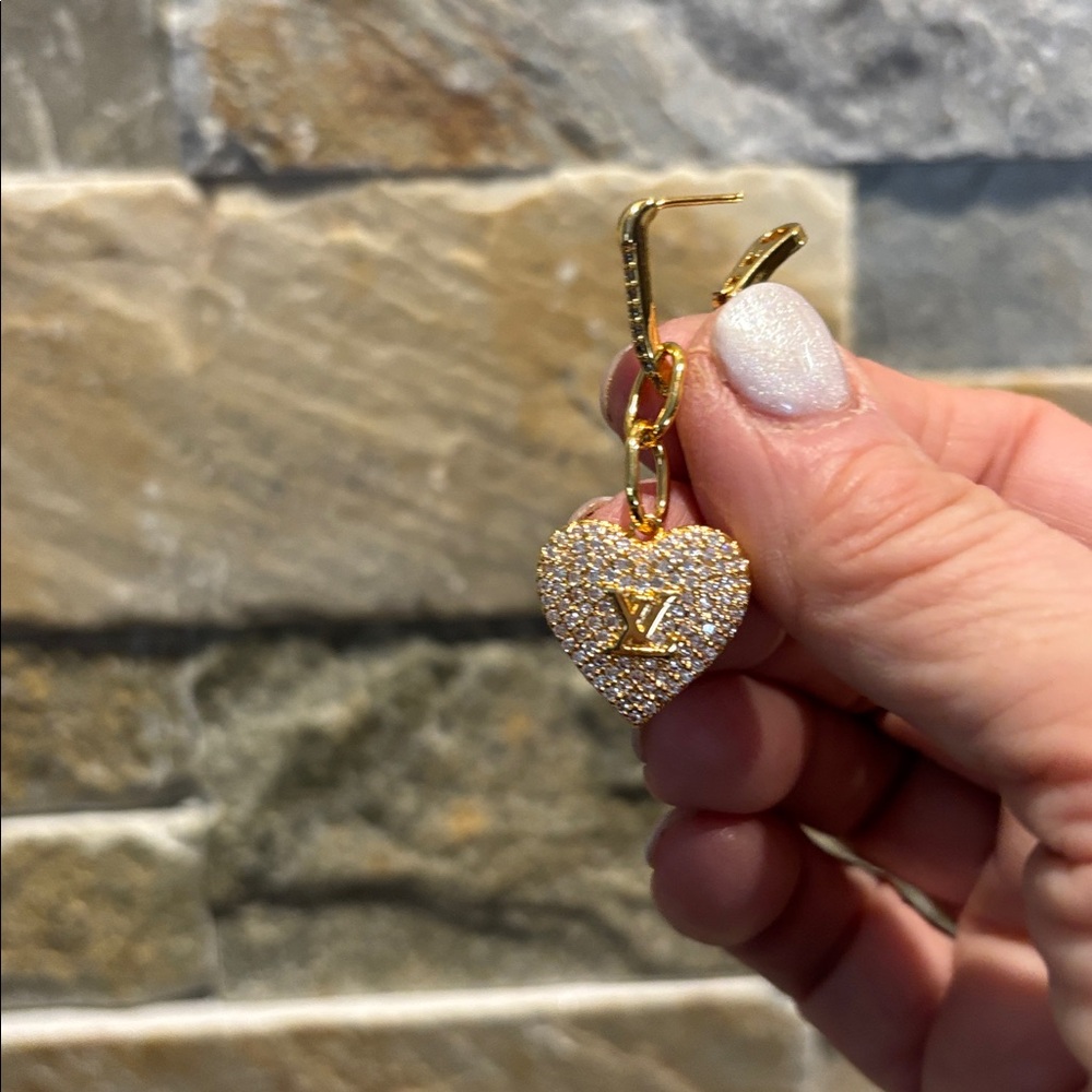 Gold LV Heart Earrings with Crystal Accents - Picture 4 of 6
